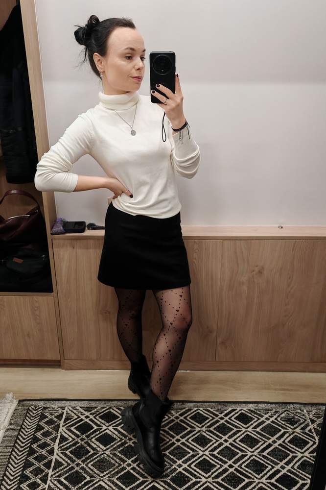 Potyczka's fit featuring Aldo, Reserved