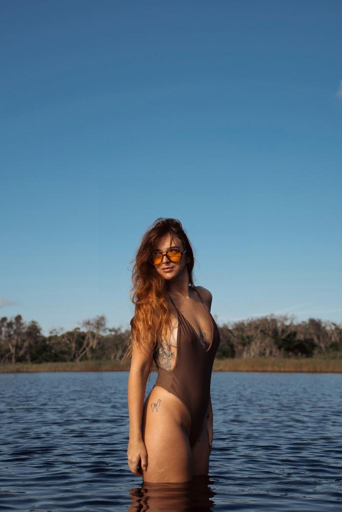 Monova's fit featuring Bershka