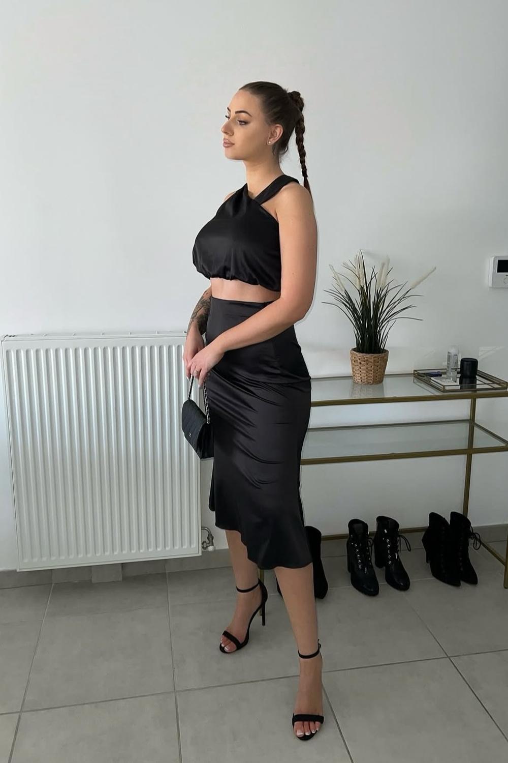 Post featuring Women 2pcs Set Outfits Cropped Length Sleeveless Tops+Mermaid Bodycon Skirt