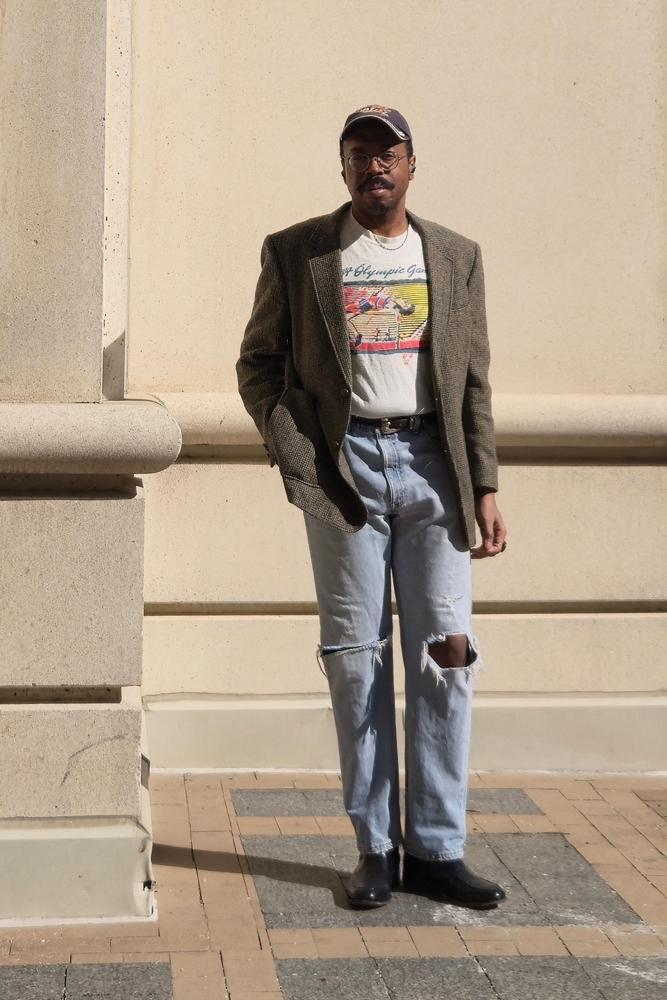 zeometer's fit featuring Vintage, Florsheim, Levi's