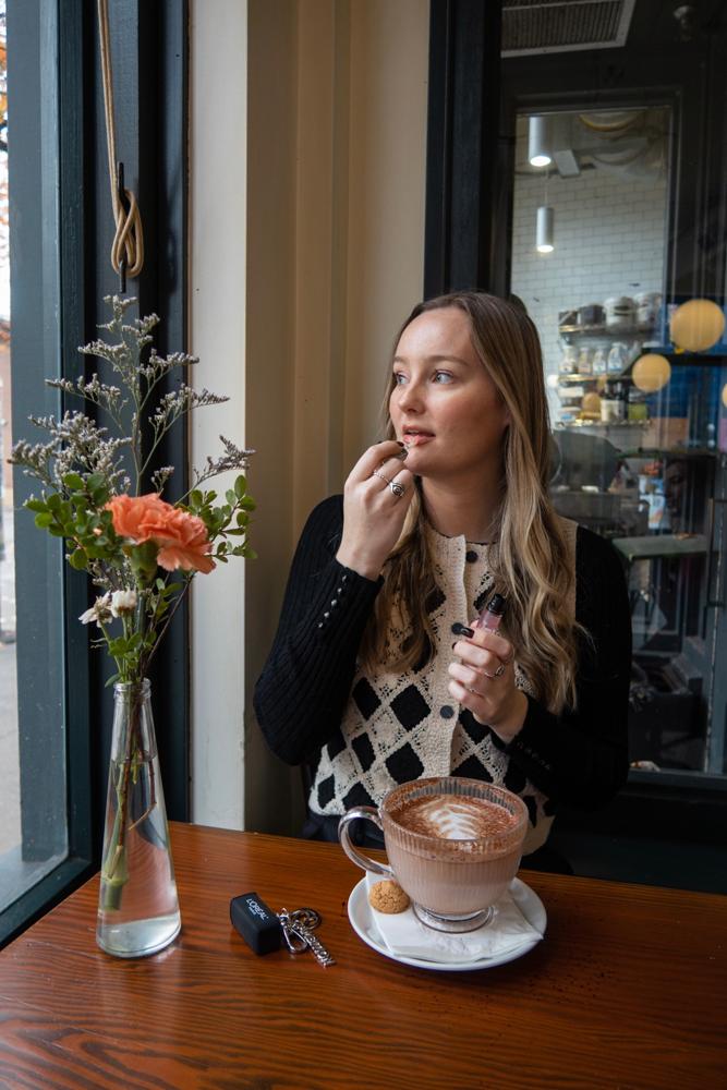 AStahre's fit featuring Sezane