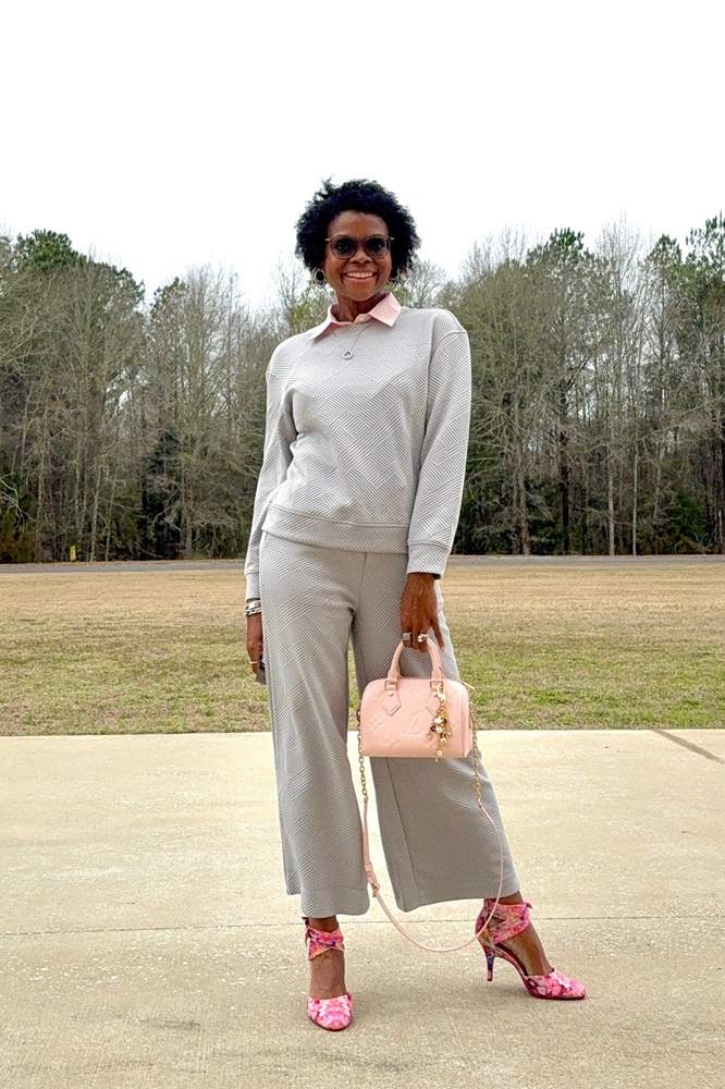 ToniTonyTone's fit featuring DSW, Amazon Basics