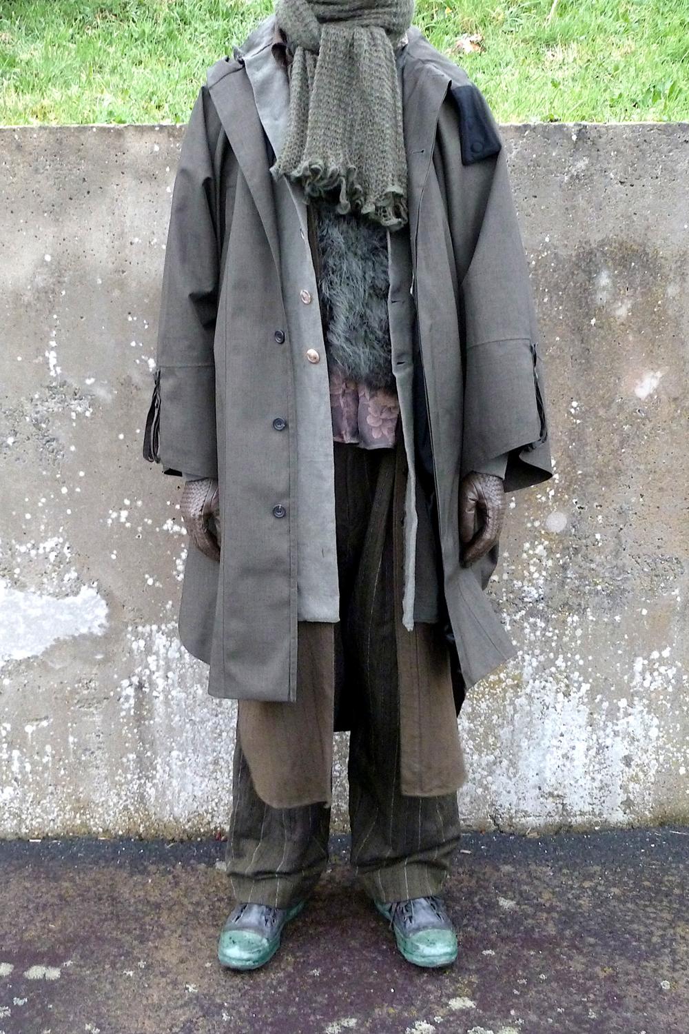 Post featuring Gilet court en plumes