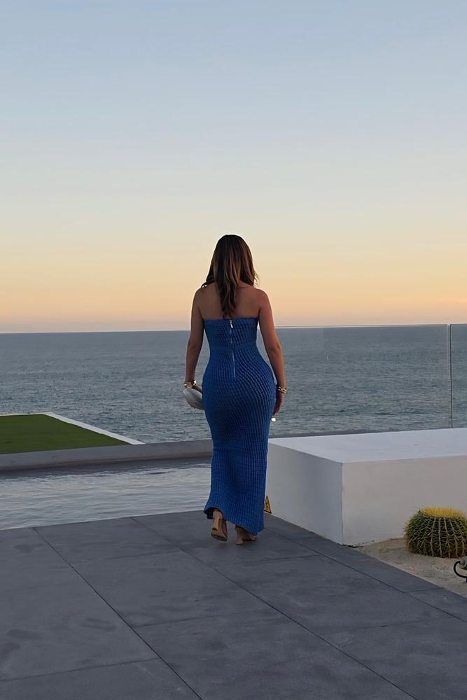 Cherimomin's fit featuring JLUXLABEL