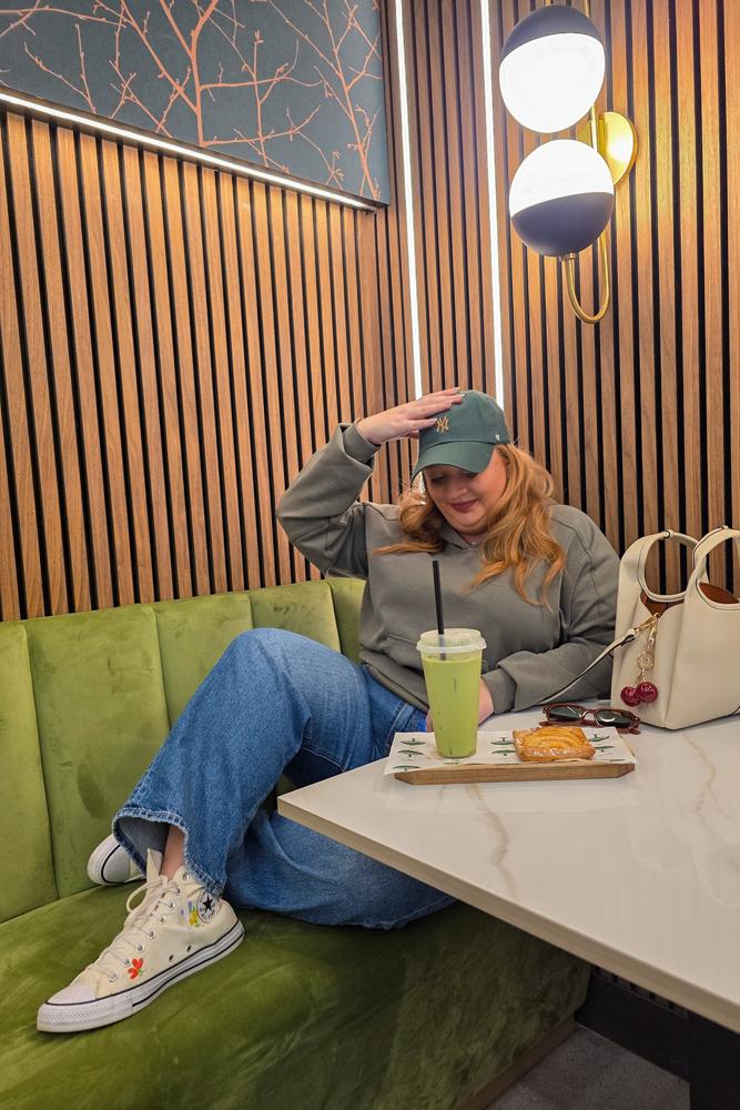 Afischer91's fit featuring Aritzia, Amazon Basics, Ododos, Converse