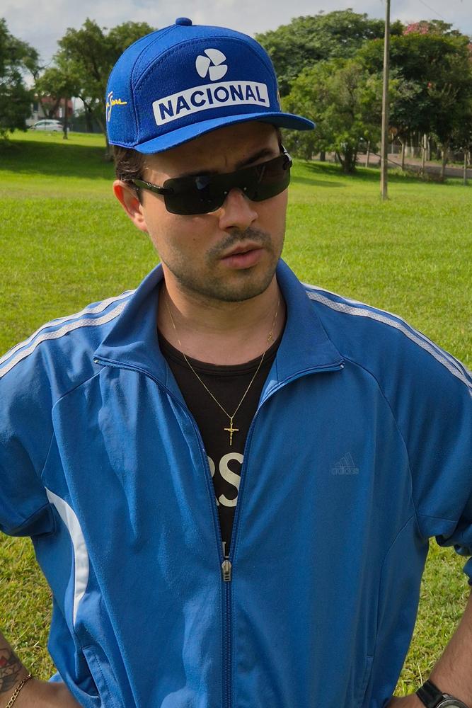 Lukepeder's fit featuring Versace, New Balance, Adidas