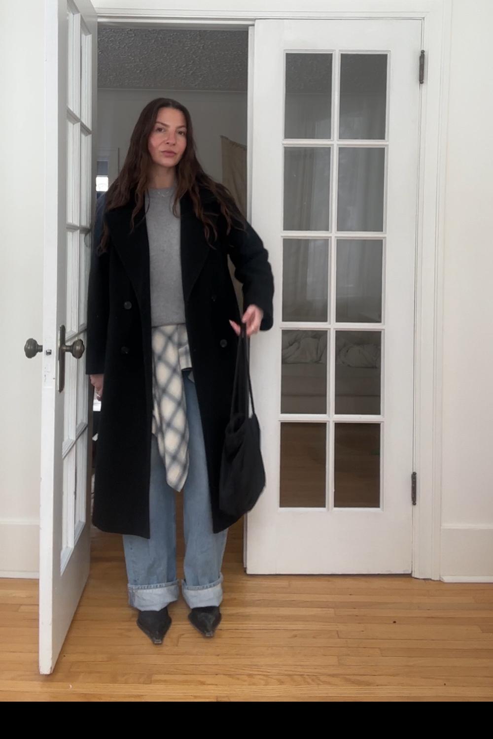 Post featuring Fine Metal Oval Sunglasses - Chrome/Black