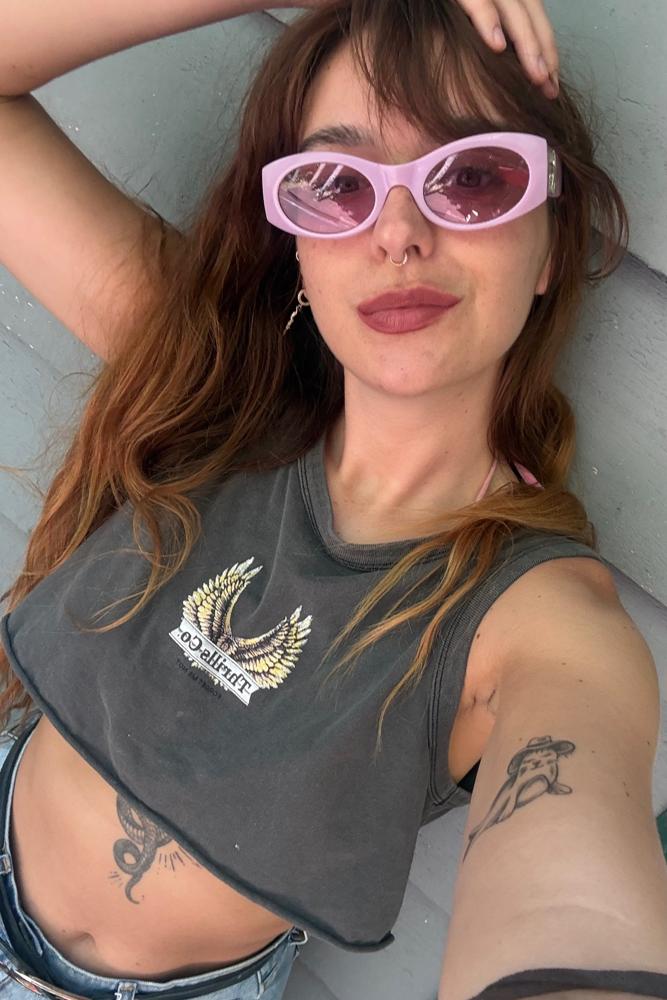 Monova's fit featuring , 