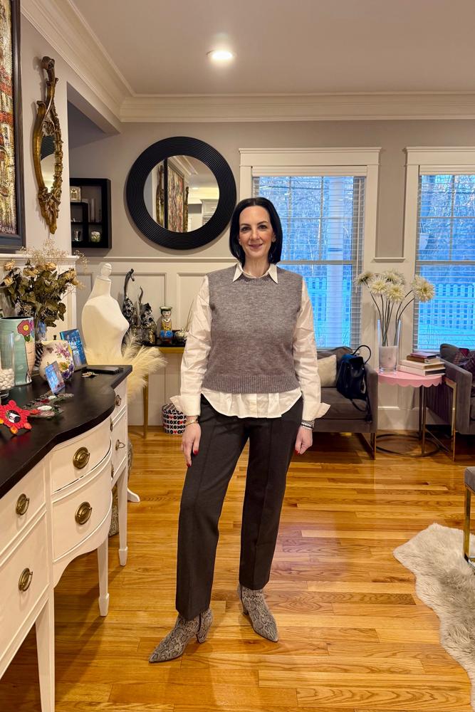 GAviv's fit featuring Ann Taylor, Banana Republic Factory, AEROSOLES