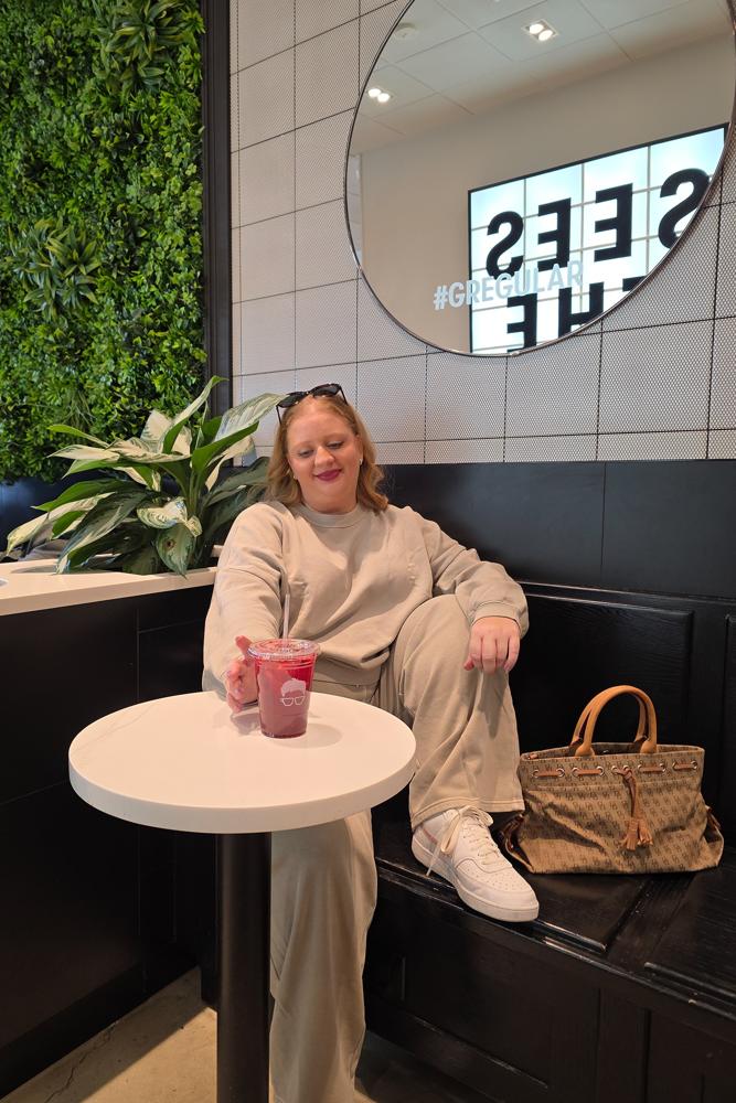 Afischer91's fit featuring Dooney & Bourke, GAP Factory, Amazon Basics