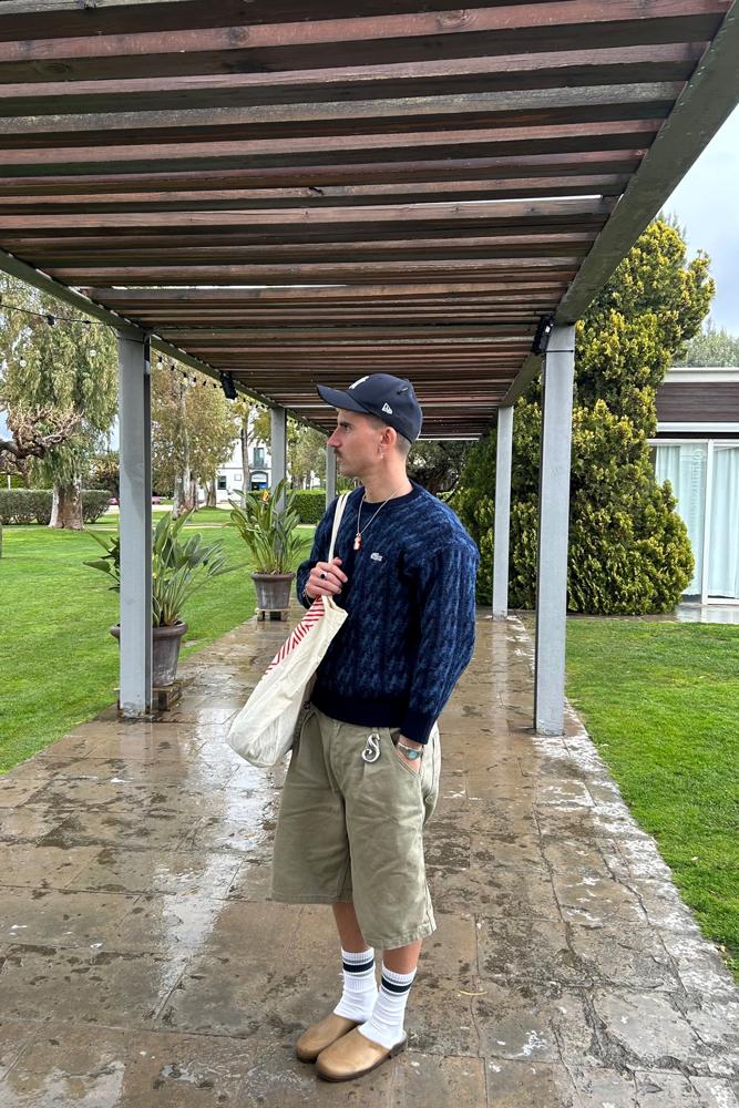 Markkkoc's fit featuring Lacoste, New Era, Uniqlo