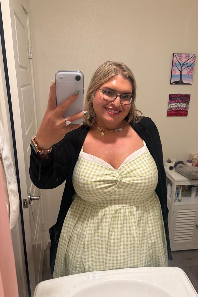 emmalilian's fit featuring Torrid, Warby Parker, Rothy's