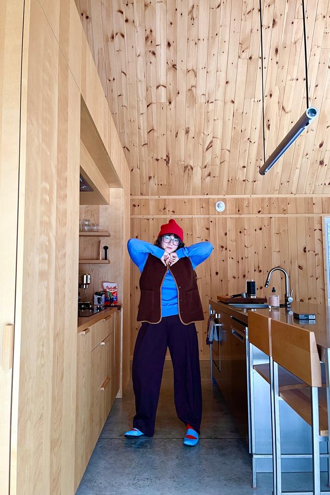 stephcoelho's fit featuring Amazon Basics, H&M, Eyebuydirect, Camper, Simons, Reitmans