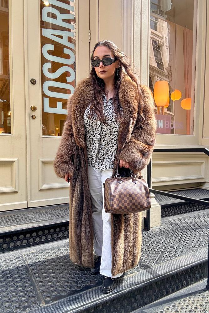 snugglebunbun's fit featuring Lafayette 148 New York, Louis Vuitton, Salvatore Ferragamo, Bloomingdale's, Levi's, Prada, Amazon Basics