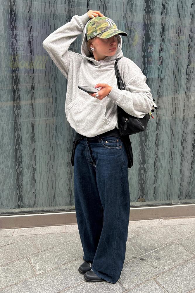 marikaxoo's fit featuring Weekday, Urban Outfitters