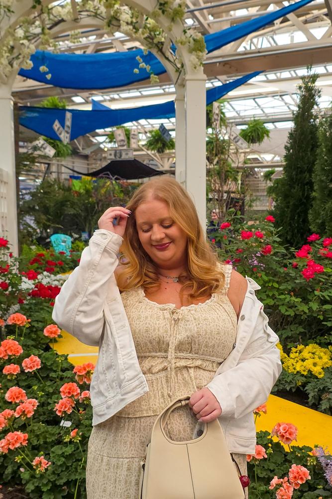 Afischer91's fit featuring Celebrity Pink, Amazon Basics