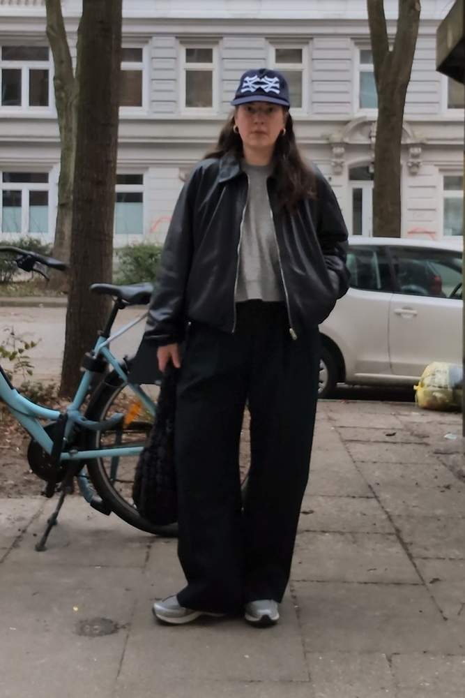 Ciaocaro's fit featuring COS, New Balance, bnnd, No Brand