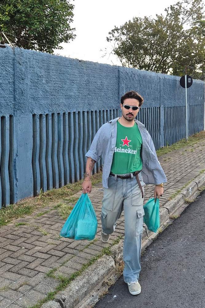 Lukepeder's fit featuring Fruit of the Loom, Oakley, Vans, Lee