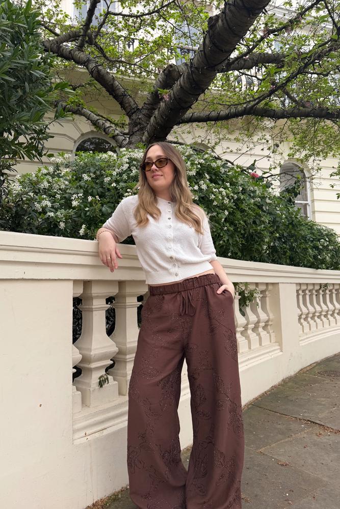 Beckahake's fit featuring Reserved, Blue Vanilla