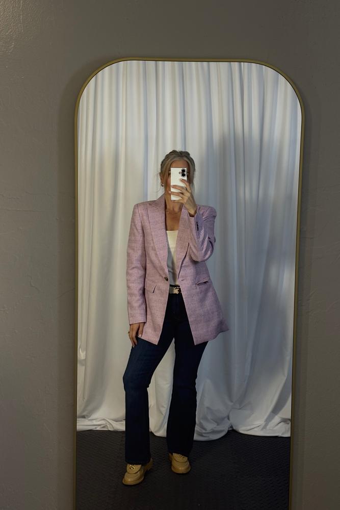 BusinessCasualOOTD's fit featuring Ann Taylor, Amazon Basics
