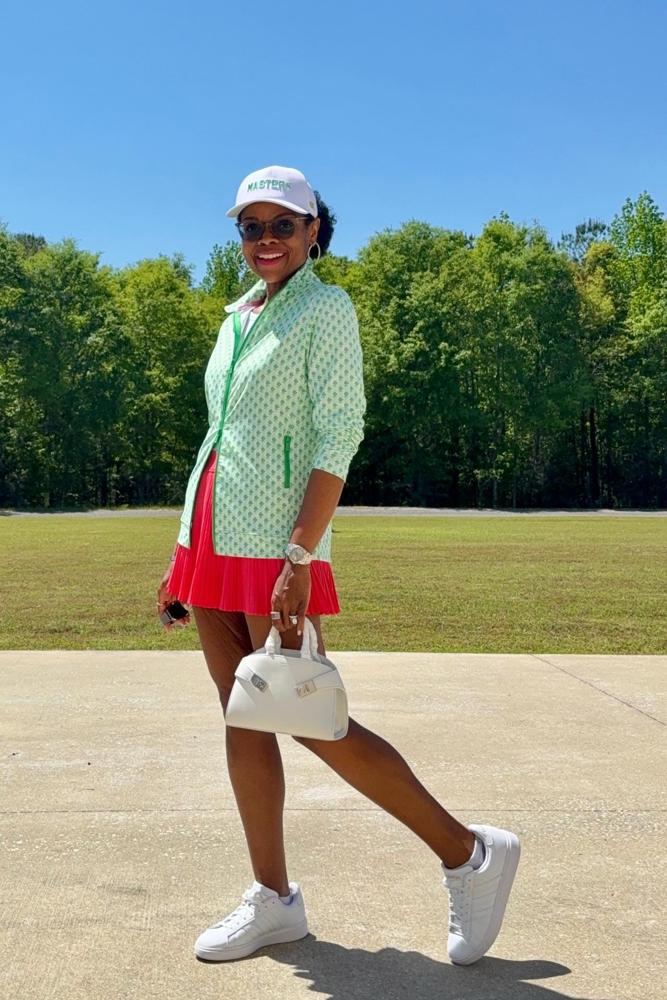 ToniTonyTone's fit featuring DSW, Salvatore Ferragamo, Cartier, Lululemon