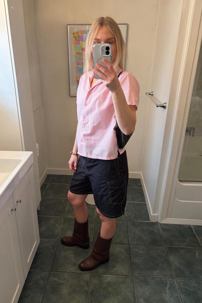 neatons's fit featuring My Siella, About Arianne