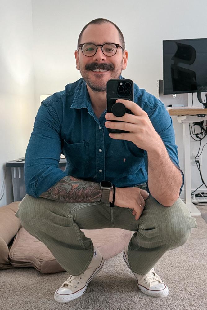 aardvark's fit featuring Old Navy, Converse