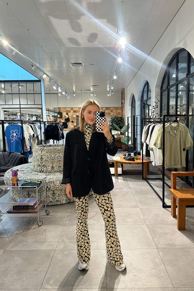 Lexibrouwer's fit featuring , 