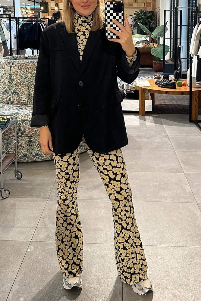 Lexibrouwer's fit featuring , 