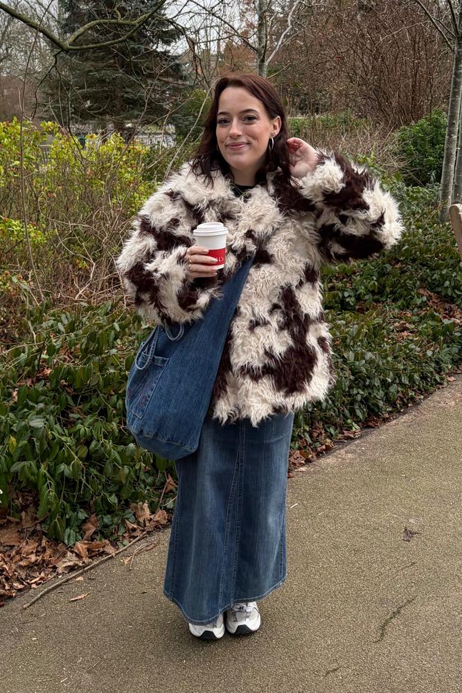 Fitsbyissy's fit featuring Urban Outfitters, Damson Madder