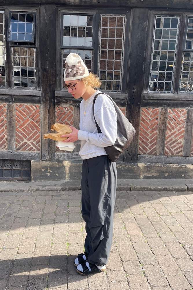 jesskronig's fit featuring ize, Colorful Standard