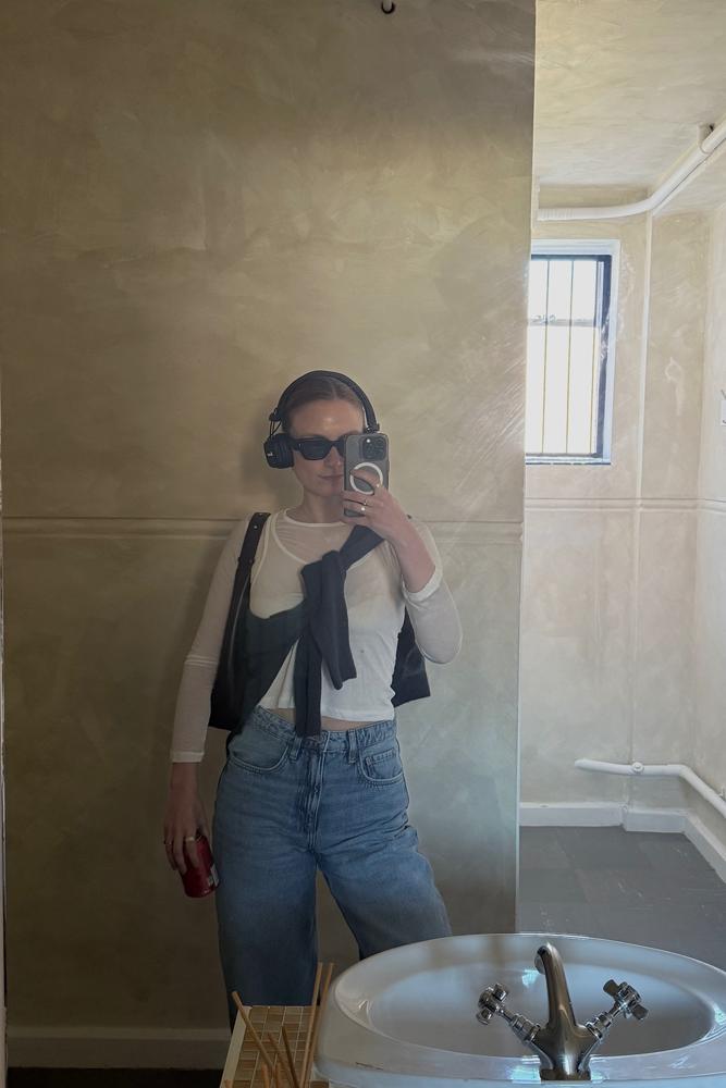 Bethanynewlove's fit featuring NA-KD, Abercrombie & Fitch, stradivarius