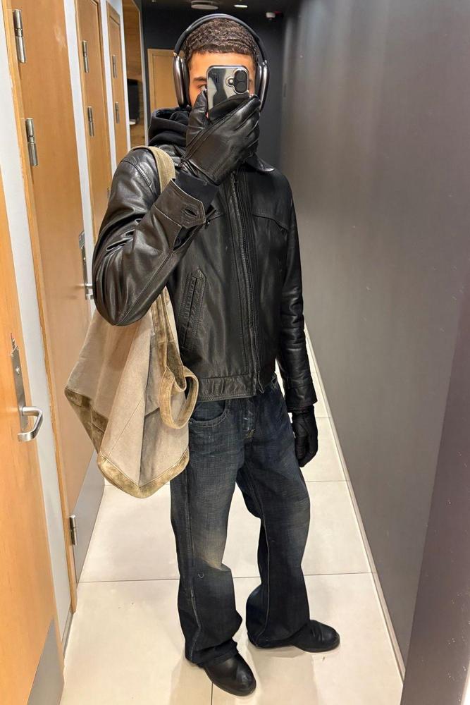 HabibMarong's fit featuring No Brand, X-CAPE, Apple, Weekday