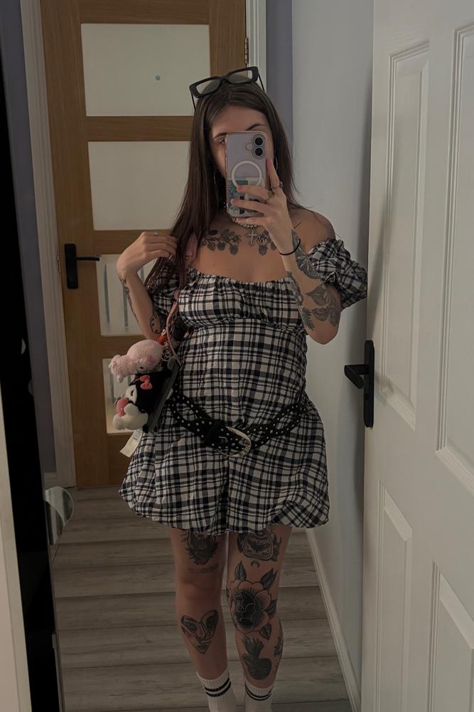 Vernixx's review for Glamorous drop waist puff sleeve mini dress in navy burgundy check-Multi