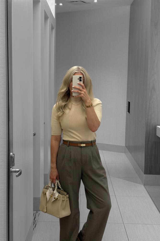 BusinessCasualOOTD's fit featuring Abercrombie & Fitch, Amazon Basics