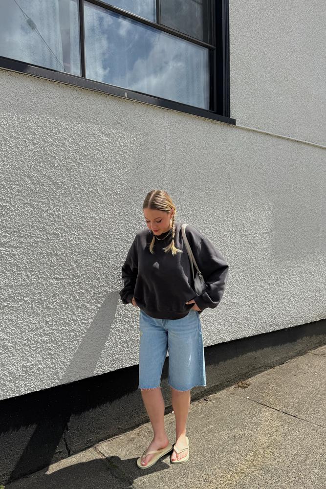 EmmaEnglund's fit featuring Aritzia, Havaianas, H&M | [object Object], [object Object], [object Object], [object Object]