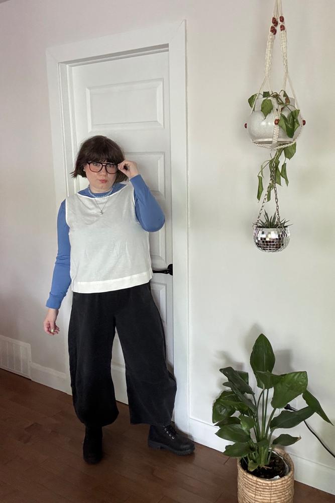 stephcoelho's fit featuring Uniqlo, GAP, Yellow Shoes, Eyebuydirect