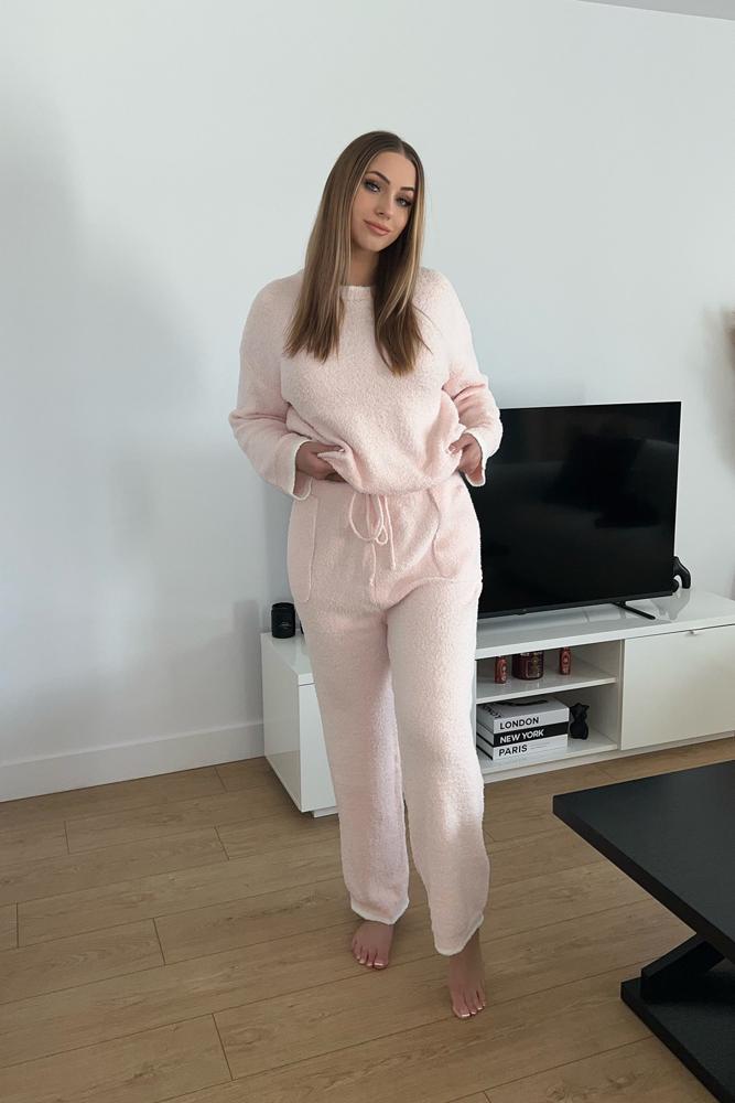 amyfraserxox's fit featuring V FOR CITY