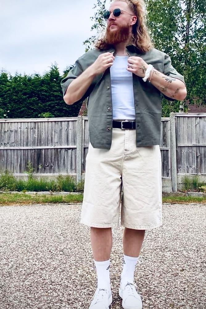 FlynnFits's fit featuring ASOS, Dr. Martens, Ray-Ban