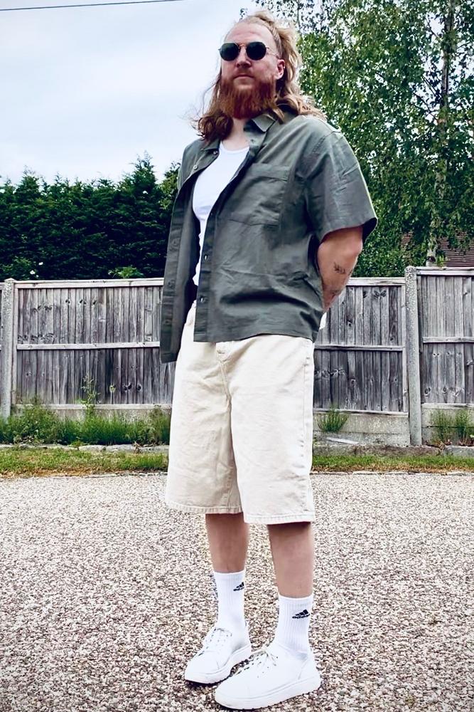 FlynnFits's fit featuring ASOS, Dr. Martens, Ray-Ban