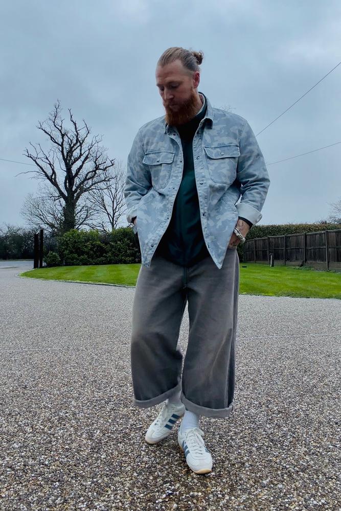 FlynnFits's fit featuring Armani Exchange, Collusion, Adidas
