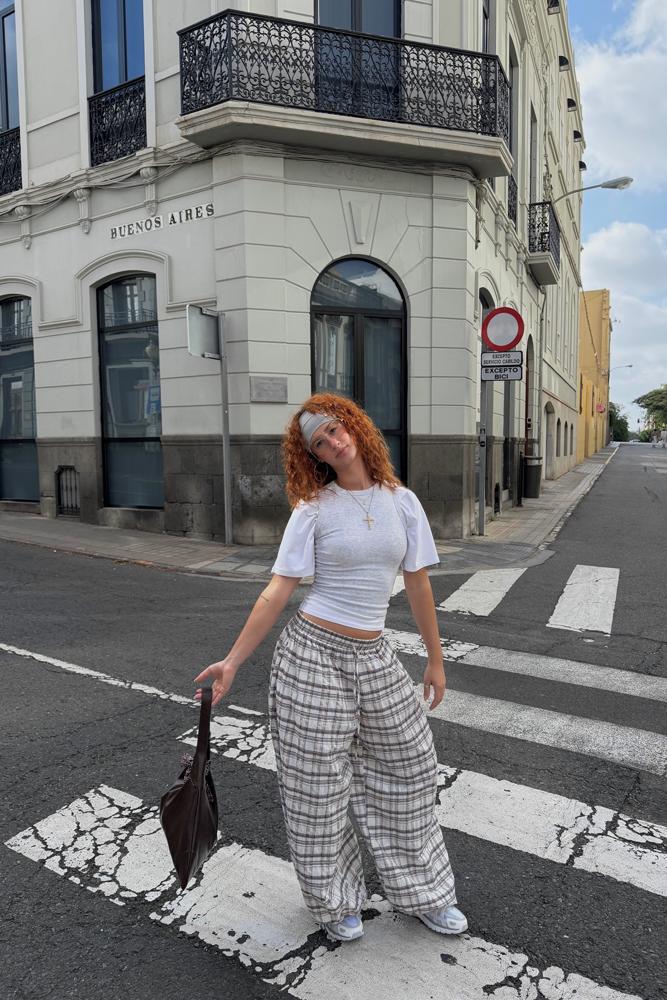 rosagnzalzzz's fit featuring Bershka, stradivarius, New Yorker, Zara, Nike, Carolina Herrera