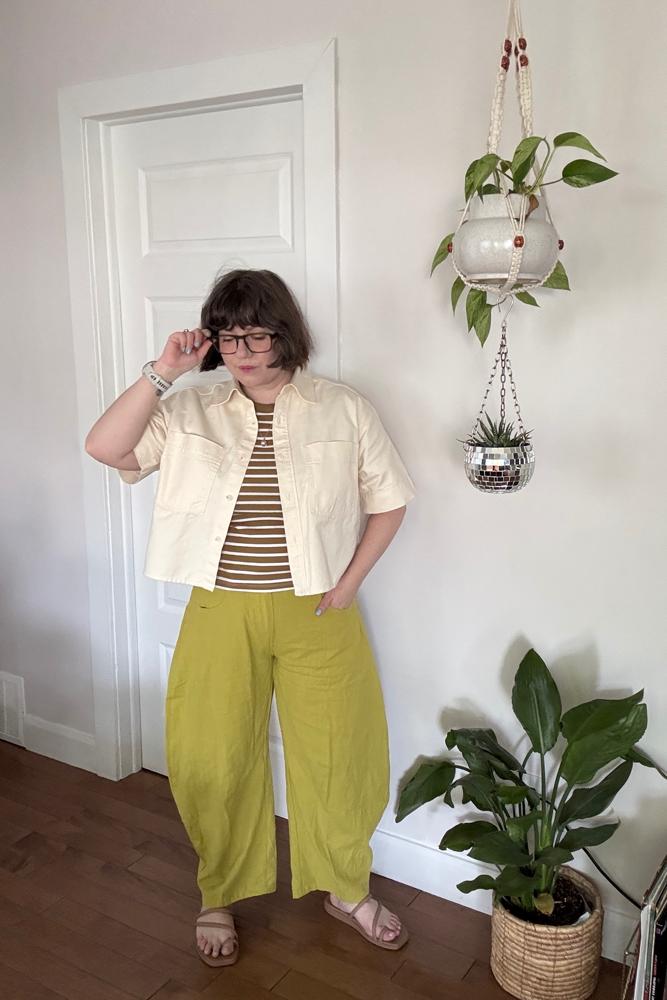 stephcoelho's fit featuring Old Navy, Uniqlo, Simons, Crocs, Eyebuydirect