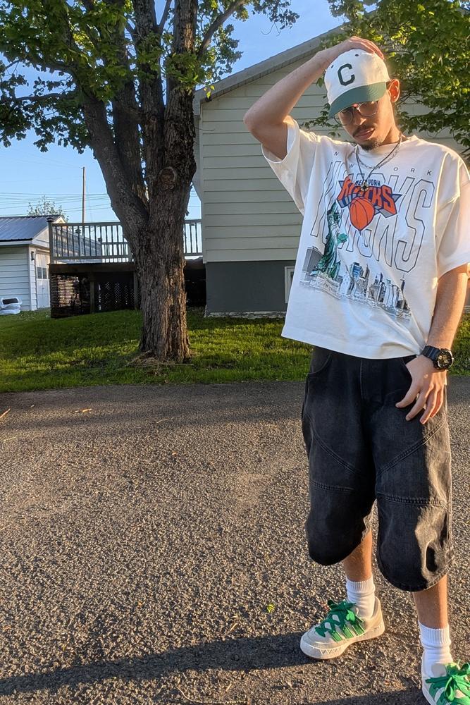 Itsmewai's fit featuring H&M, G-Shock, Adidas