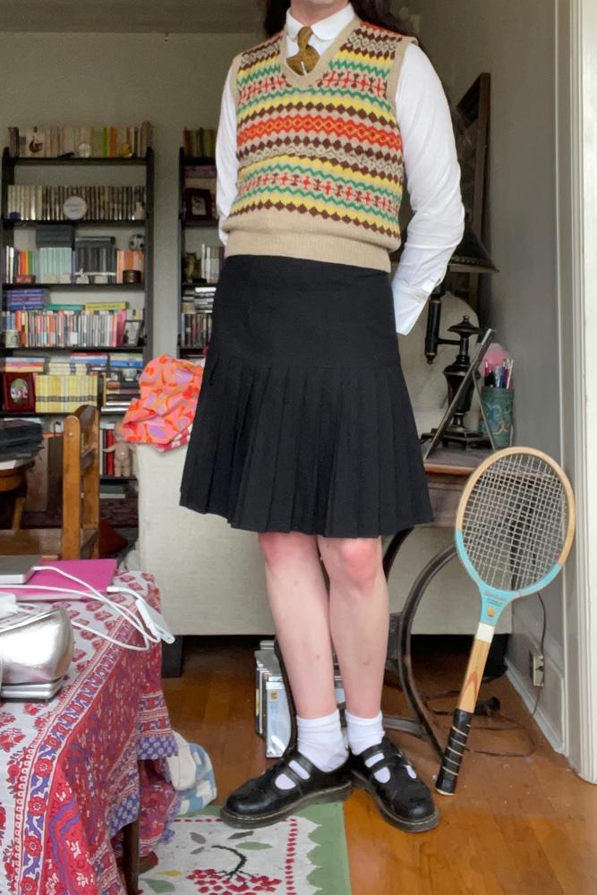 SylviaSwanne's fit featuring Dr. Martens, London Fog, Brooks Brothers