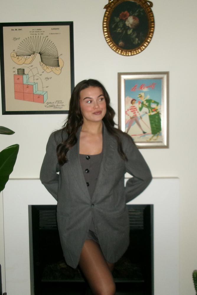 Sydneyjclarke's fit featuring Aritzia, Steve Madden