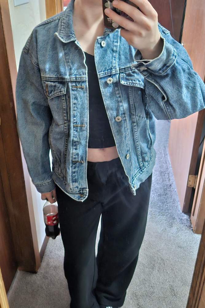 ryleeandreese's fit featuring Aritzia, Garage, H&M
