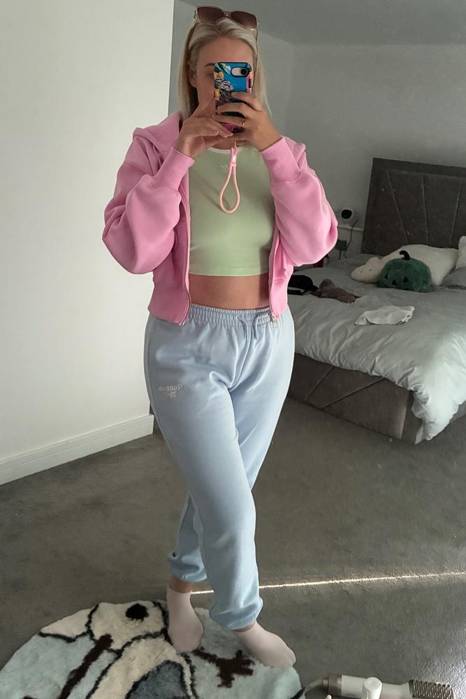 Frankiedoos's fit featuring , , 