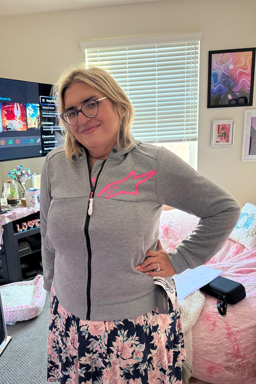 Post featuring Women Stella Chrome V2 Sport Hoodie
