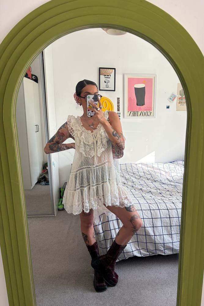 Chrisptine's fit featuring Urban Outfitters, Miista